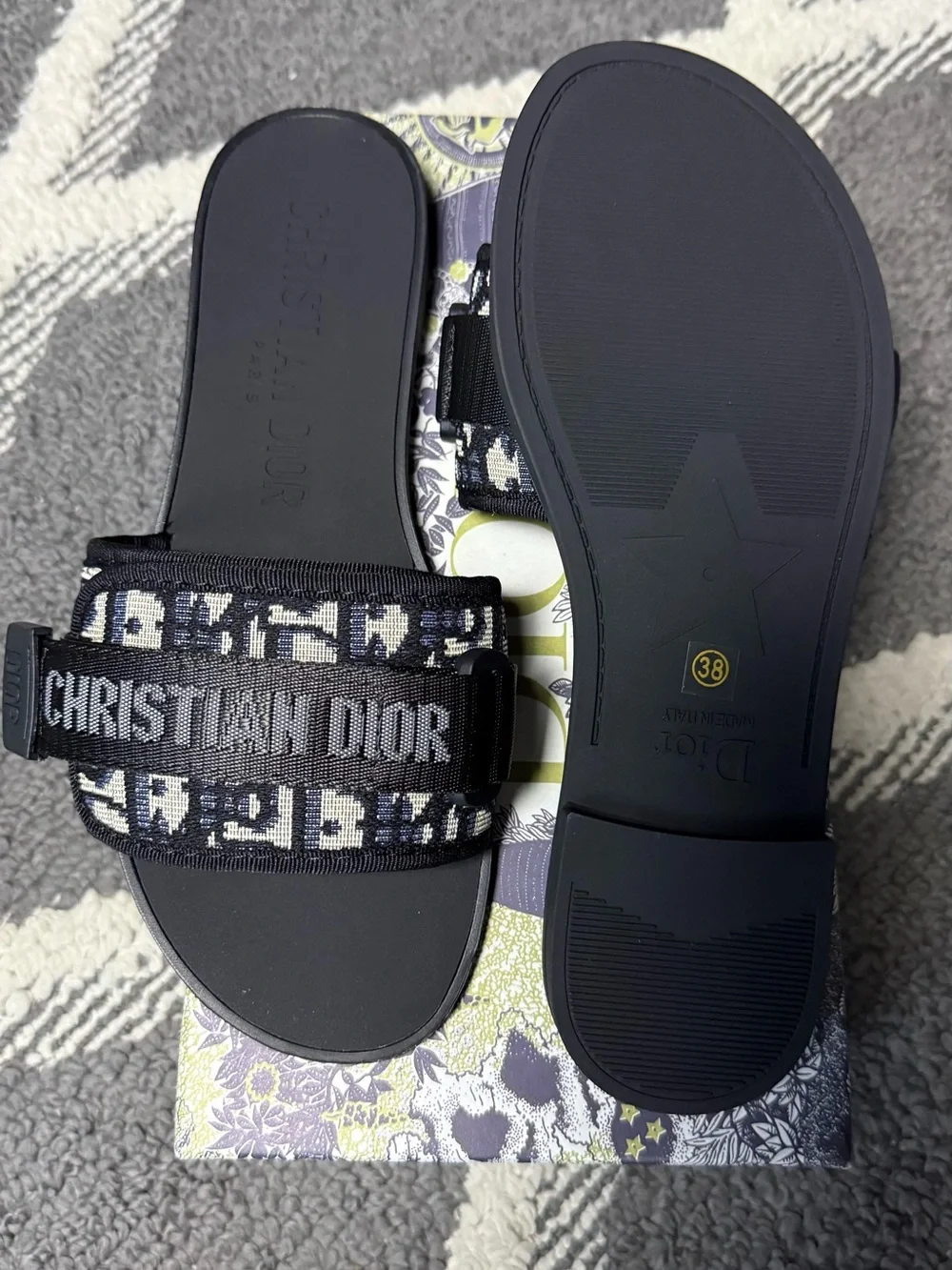 Dior Black Embossed Logo Slide - Picture 3 of 4